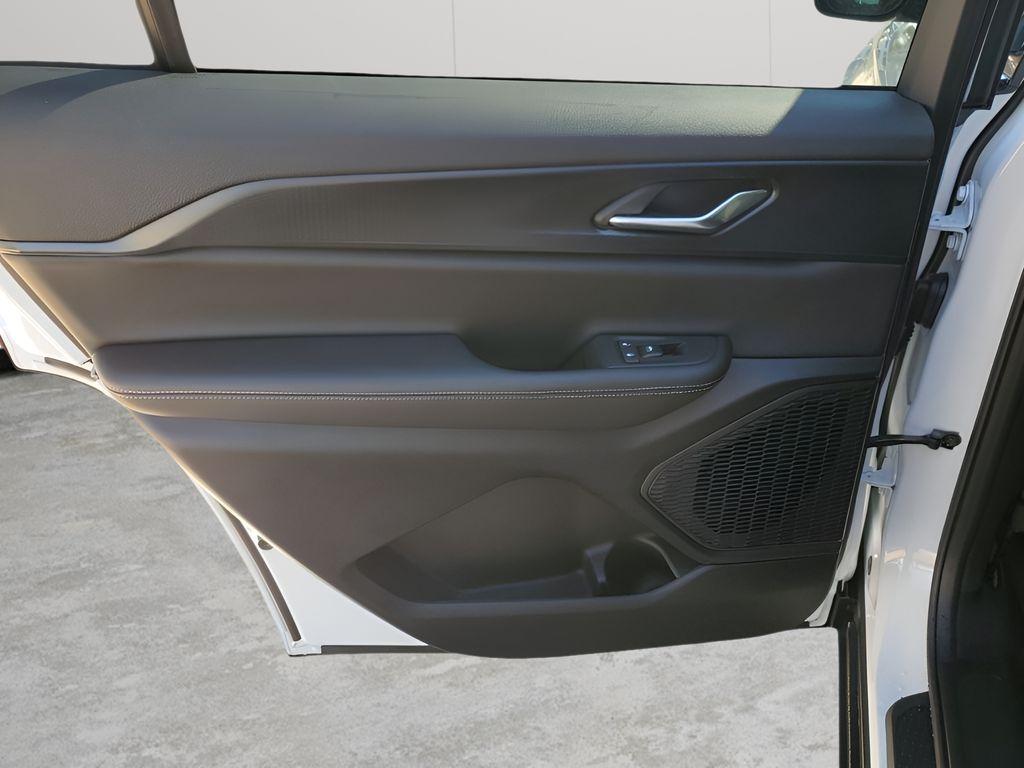 new 2025 Jeep Grand Cherokee L car, priced at $37,320