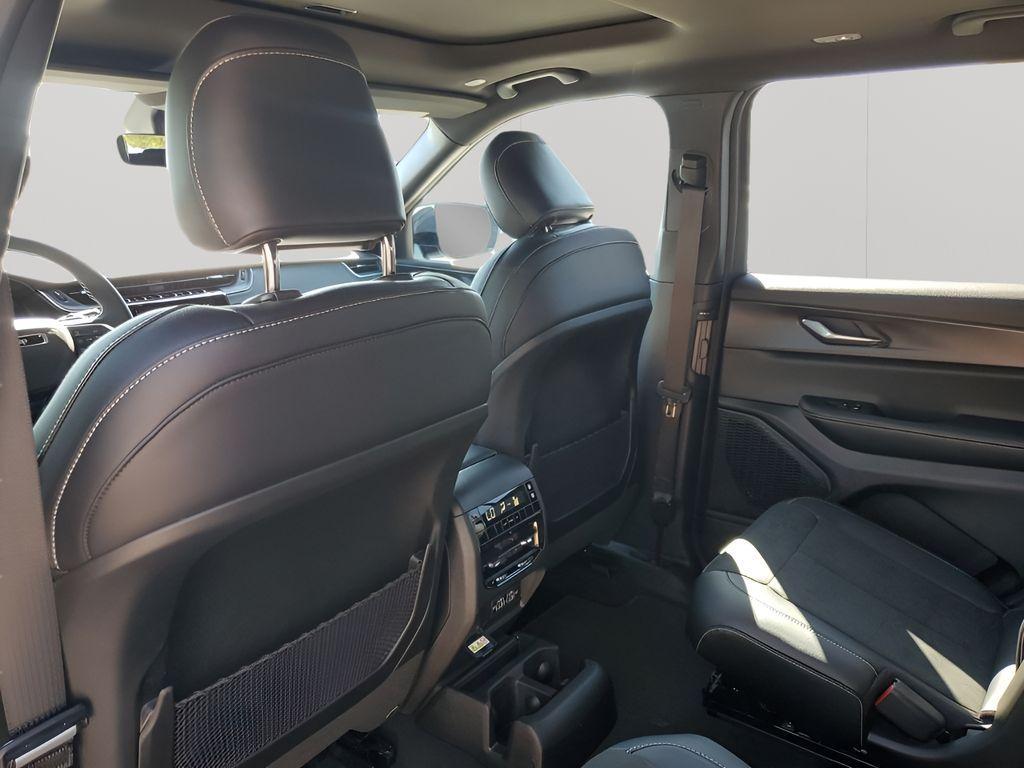 new 2025 Jeep Grand Cherokee L car, priced at $37,320