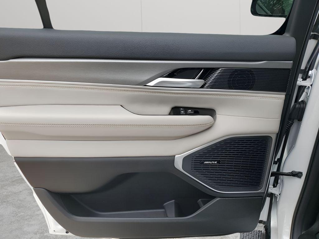 new 2026 Jeep Grand Wagoneer L car, priced at $66,288