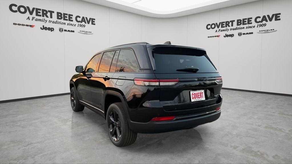 new 2025 Jeep Grand Cherokee car, priced at $37,313