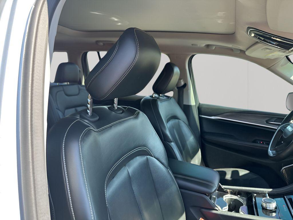 used 2021 Jeep Grand Cherokee L car, priced at $26,596