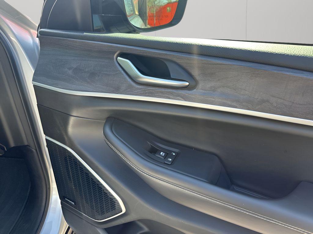 used 2021 Jeep Grand Cherokee L car, priced at $26,596