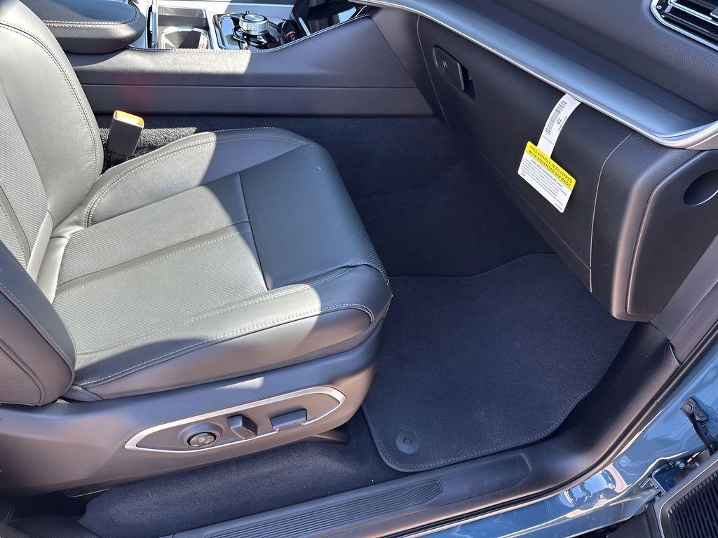 new 2026 Jeep Grand Wagoneer car, priced at $67,425