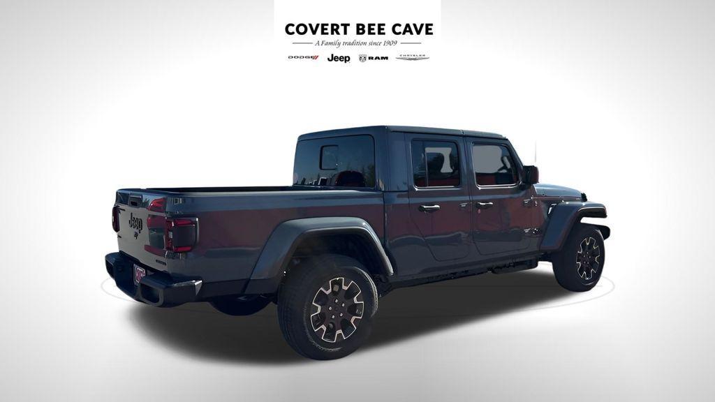 new 2026 Jeep Gladiator car, priced at $50,738
