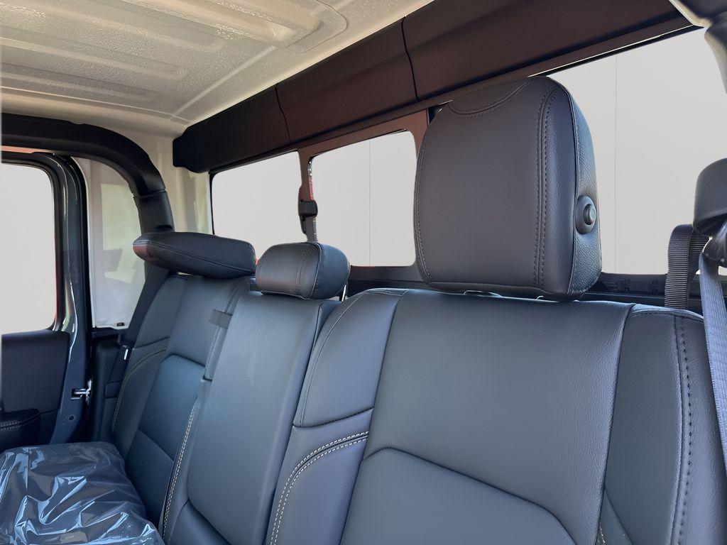 new 2026 Jeep Gladiator car, priced at $50,738