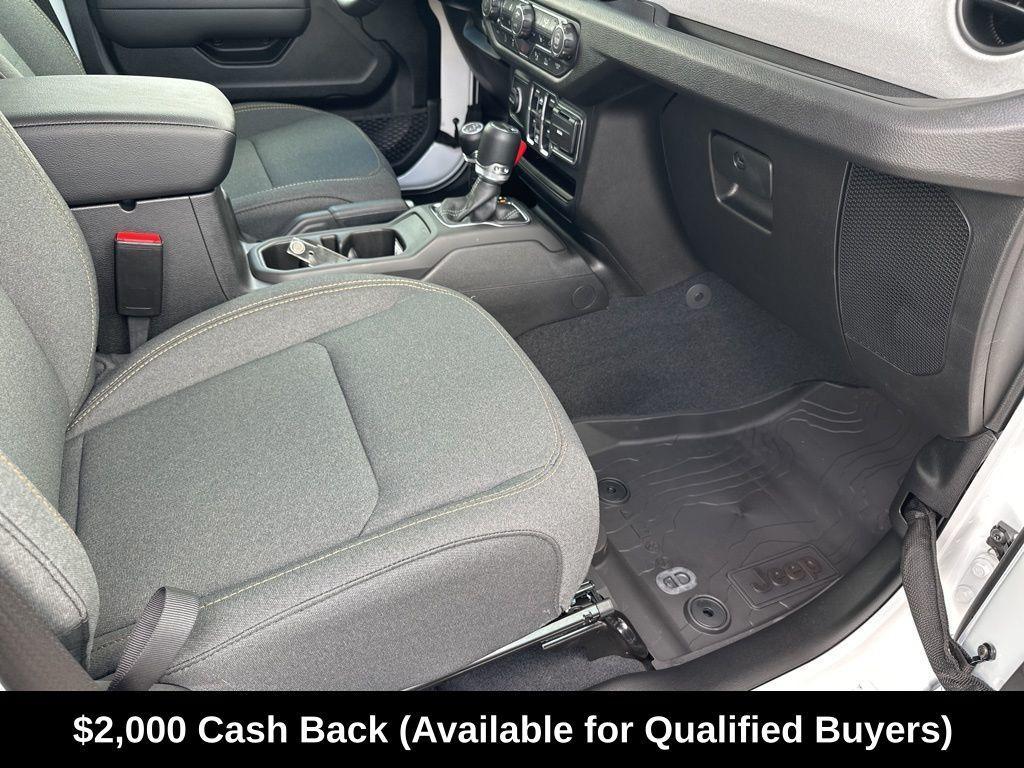 new 2026 Jeep Gladiator car, priced at $45,978