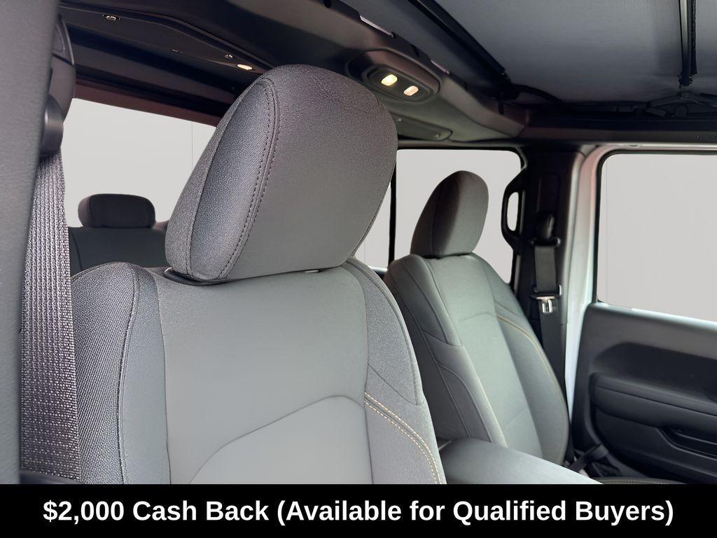 new 2026 Jeep Gladiator car, priced at $45,978