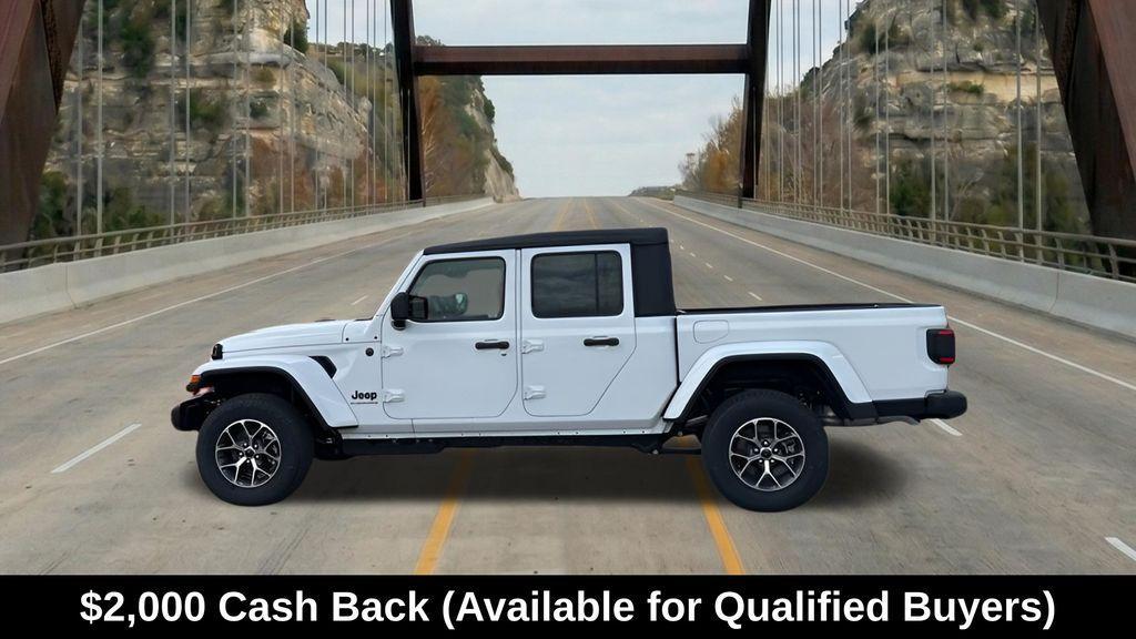 new 2026 Jeep Gladiator car, priced at $45,978