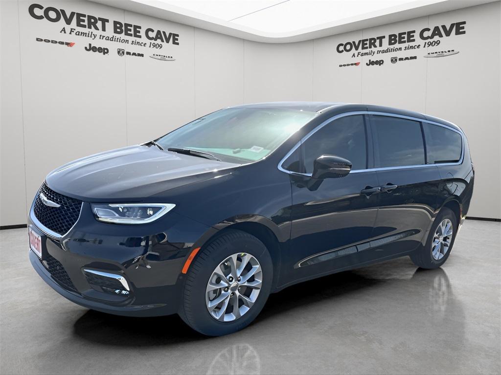 new 2025 Chrysler Pacifica car, priced at $45,315