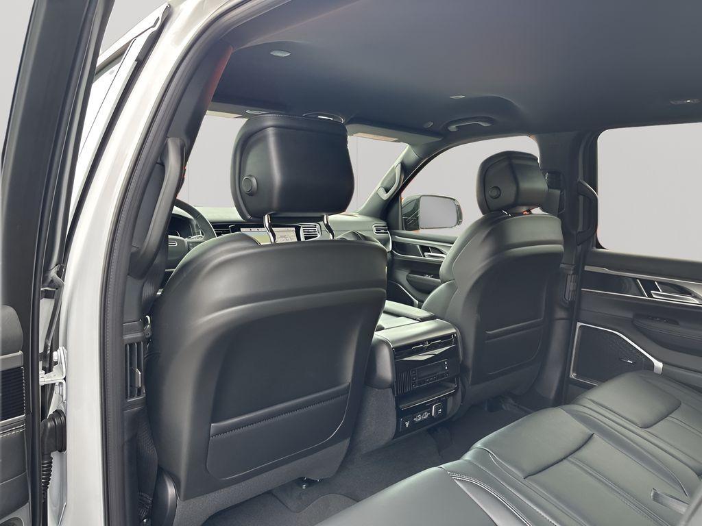 new 2026 Jeep Grand Wagoneer L car, priced at $75,821