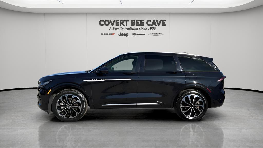 used 2024 Lincoln Nautilus car, priced at $44,986