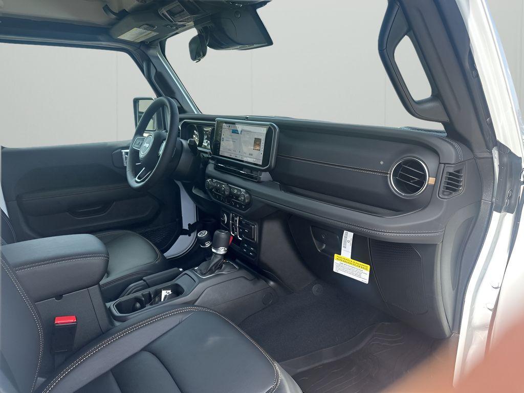 new 2025 Jeep Gladiator car, priced at $43,205