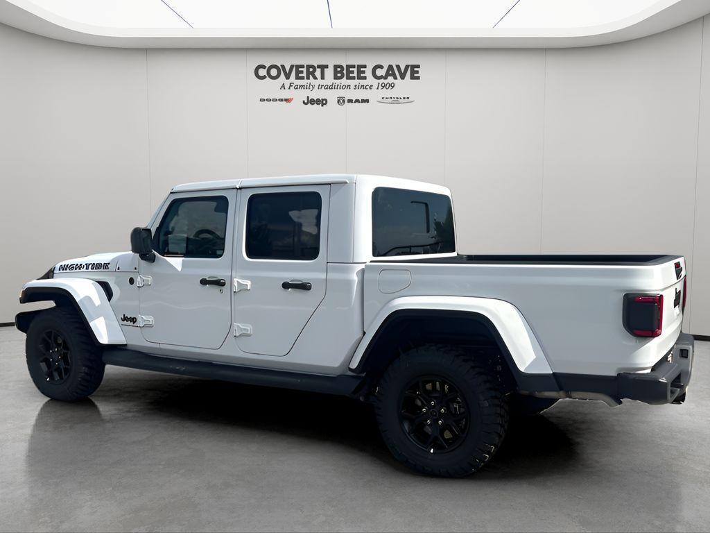 new 2025 Jeep Gladiator car, priced at $43,205