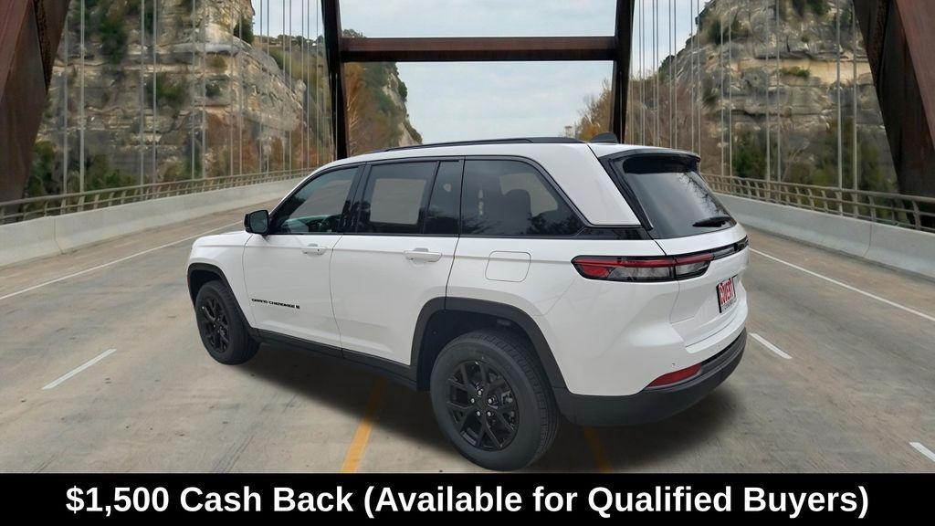 new 2026 Jeep Grand Cherokee car, priced at $43,639