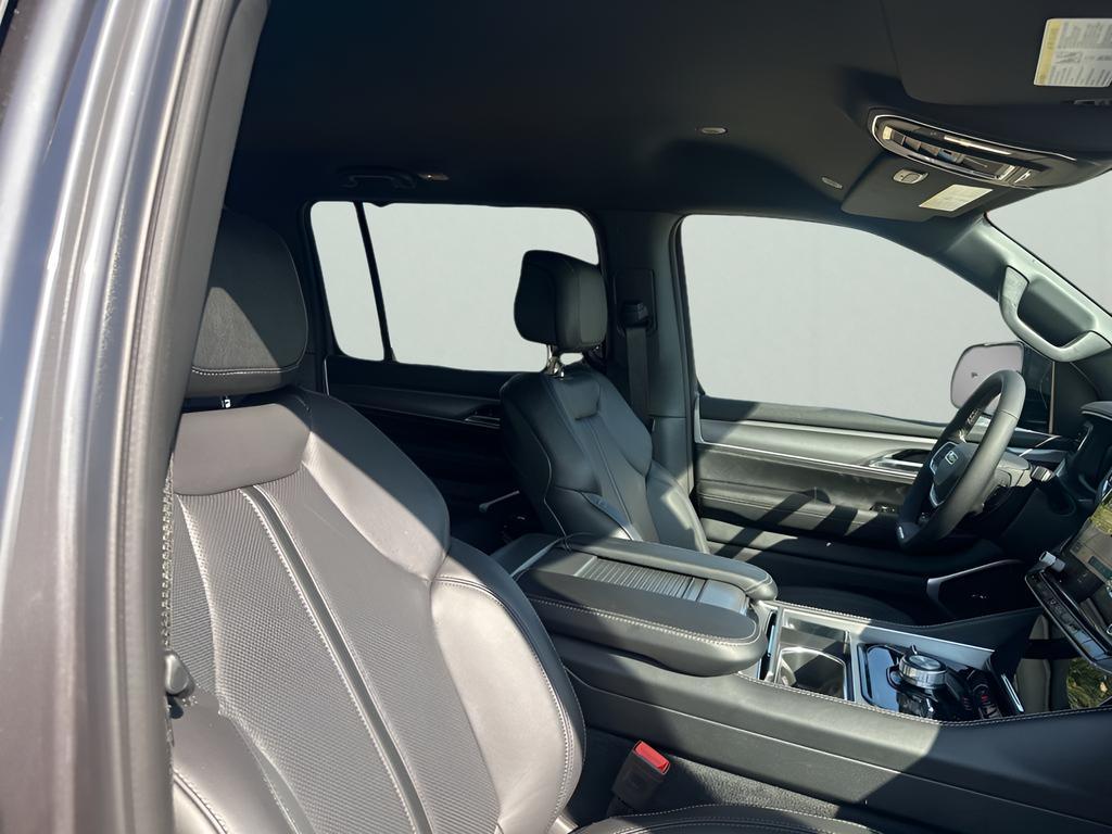 new 2026 Jeep Grand Wagoneer car, priced at $77,350