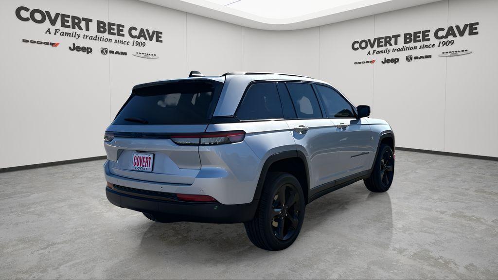 new 2025 Jeep Grand Cherokee car, priced at $37,904