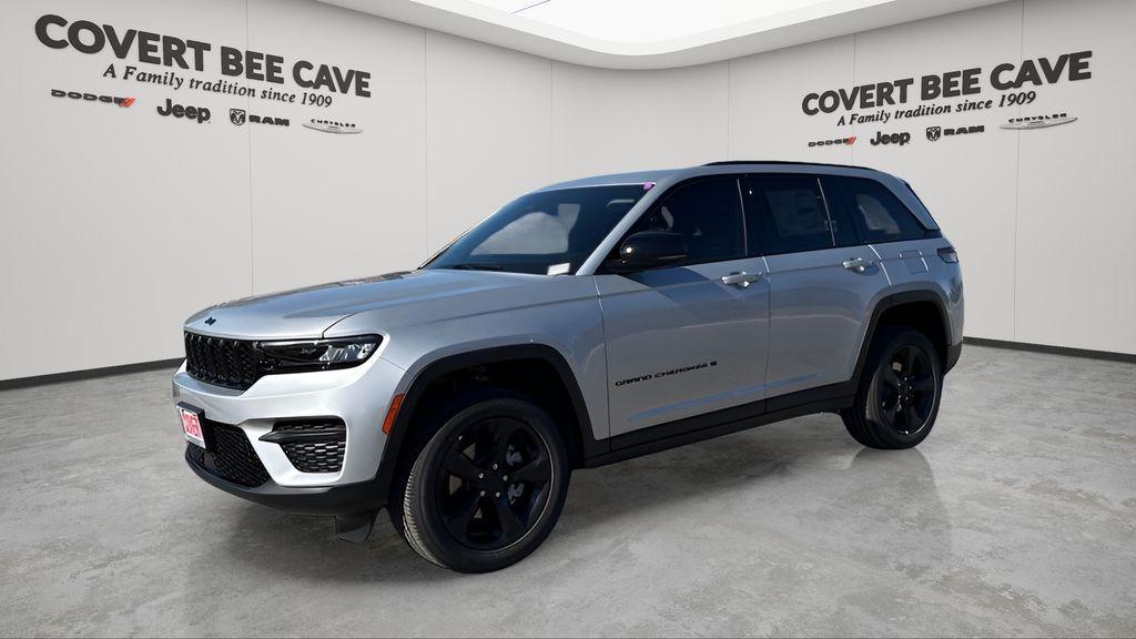 new 2025 Jeep Grand Cherokee car, priced at $37,904
