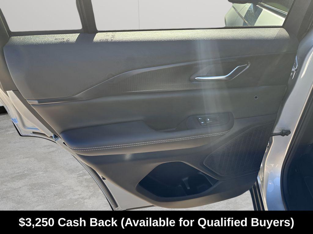 new 2025 Jeep Grand Cherokee car, priced at $36,904