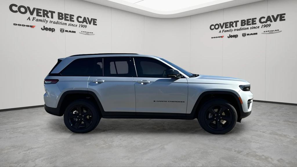 new 2025 Jeep Grand Cherokee car, priced at $37,904