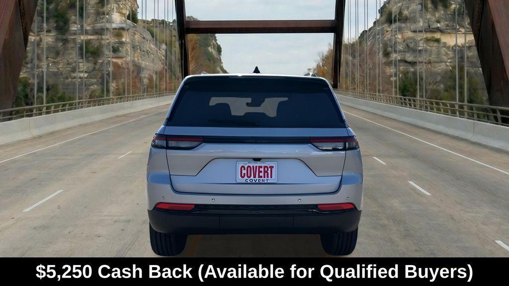 new 2025 Jeep Grand Cherokee car, priced at $38,404