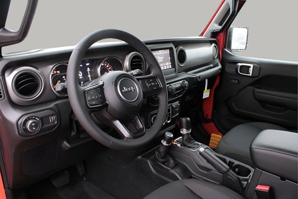 used 2023 Jeep Gladiator car, priced at $31,364