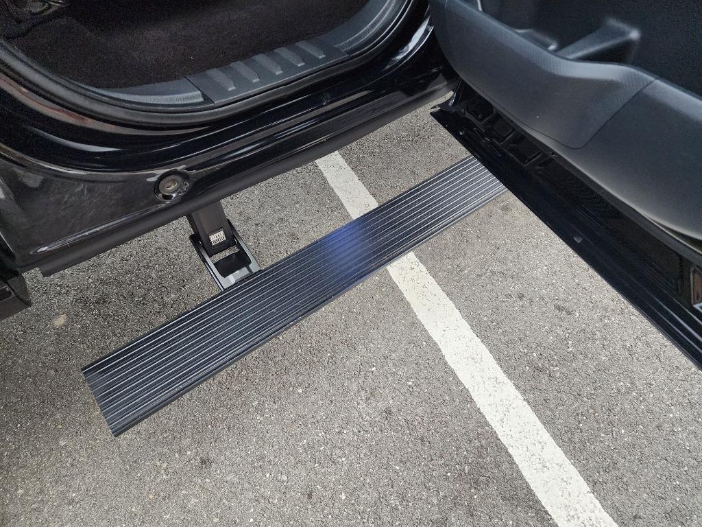 used 2022 Ford F-150 car, priced at $49,999