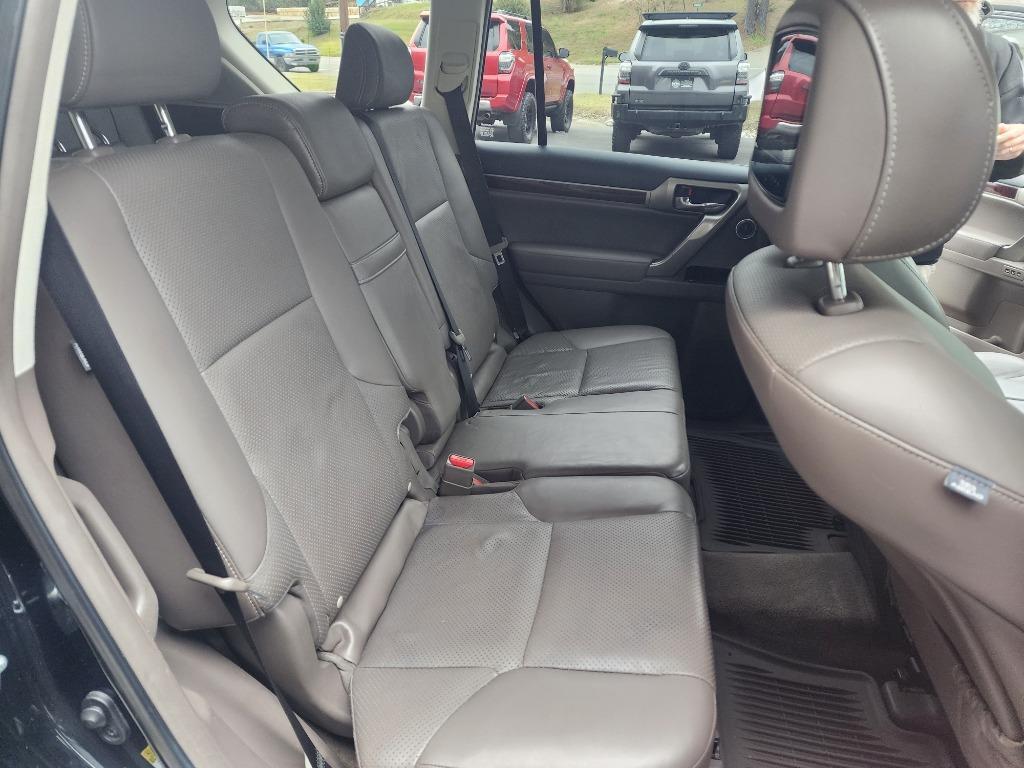 used 2016 Lexus GX 460 car, priced at $31,994