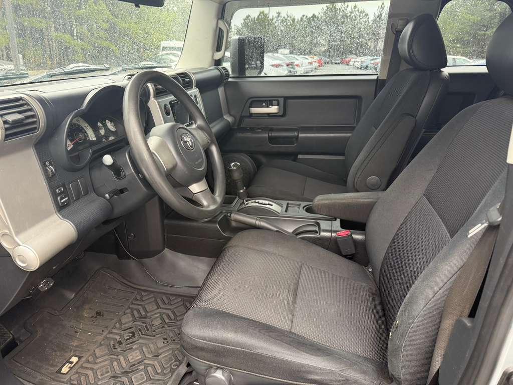 used 2007 Toyota FJ Cruiser car, priced at $10,995