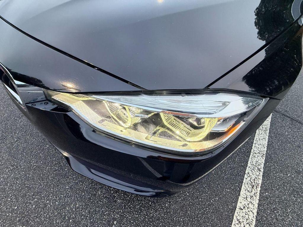 BMW 3 Series view 28