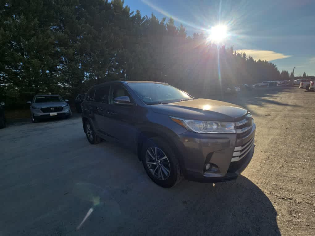 used 2018 Toyota Highlander car, priced at $19,051