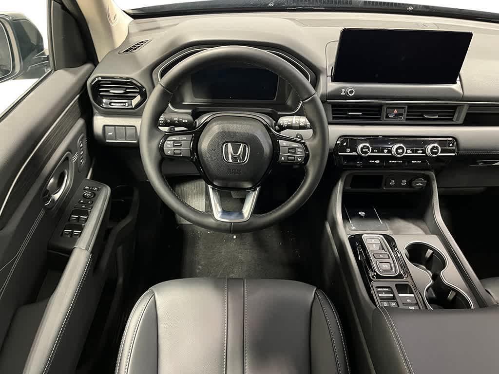 new 2026 Honda Pilot car, priced at $49,831
