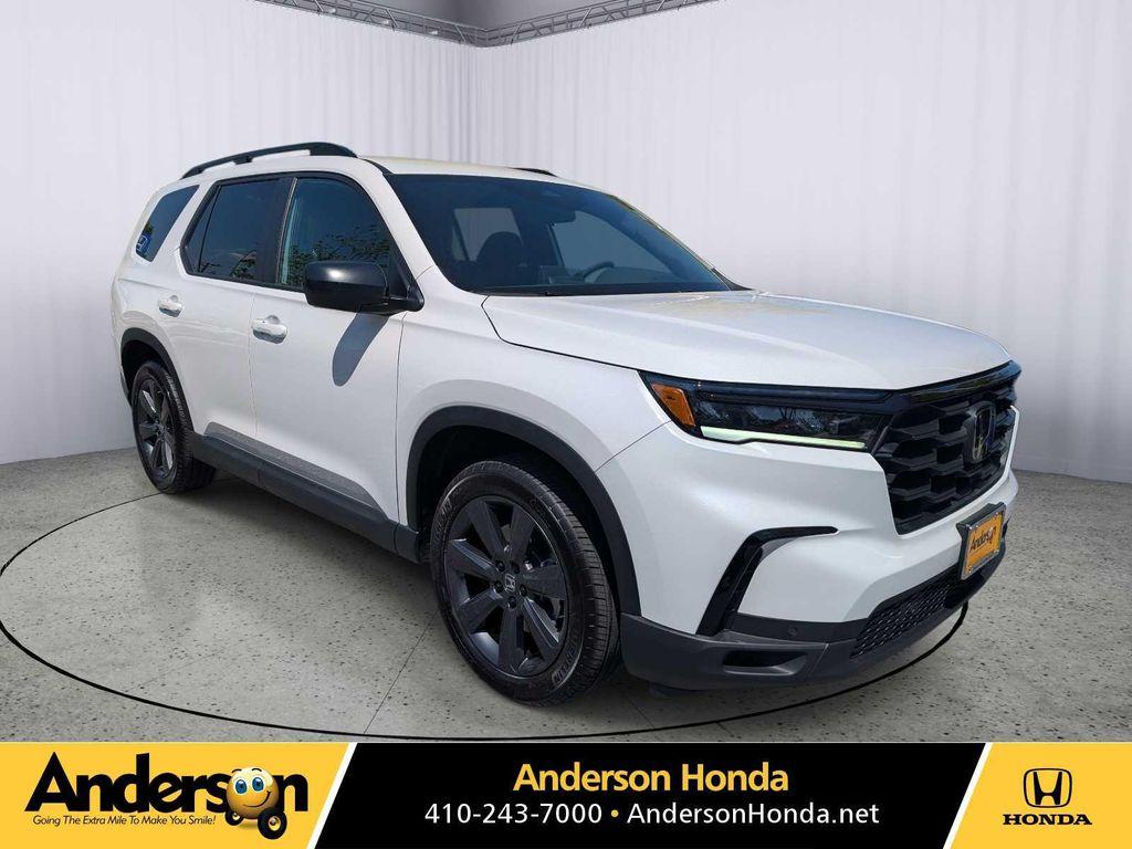 used 2025 Honda Pilot car, priced at $39,997