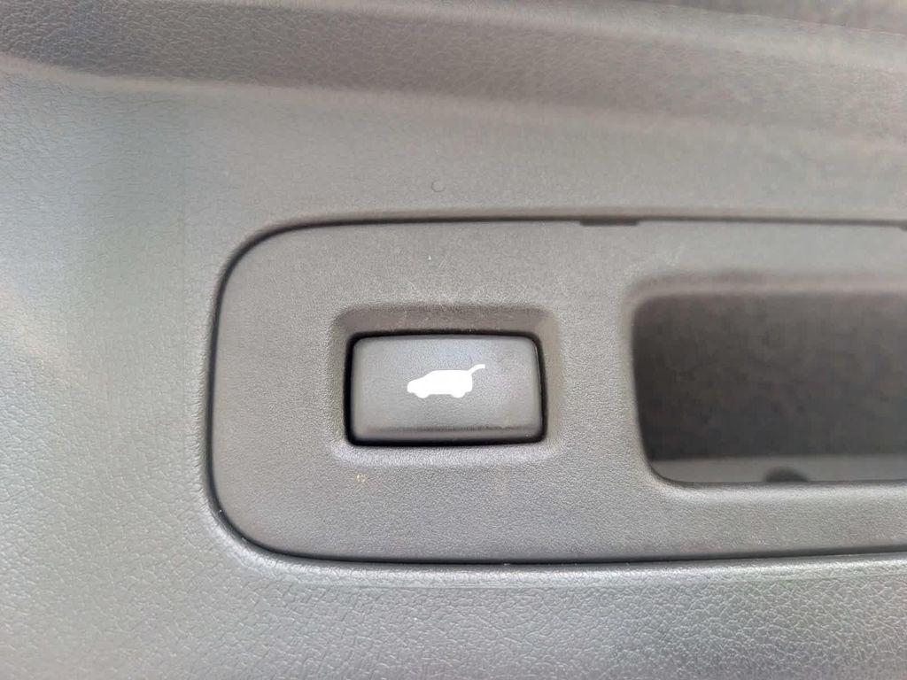 used 2015 Honda CR-V car, priced at $19,136