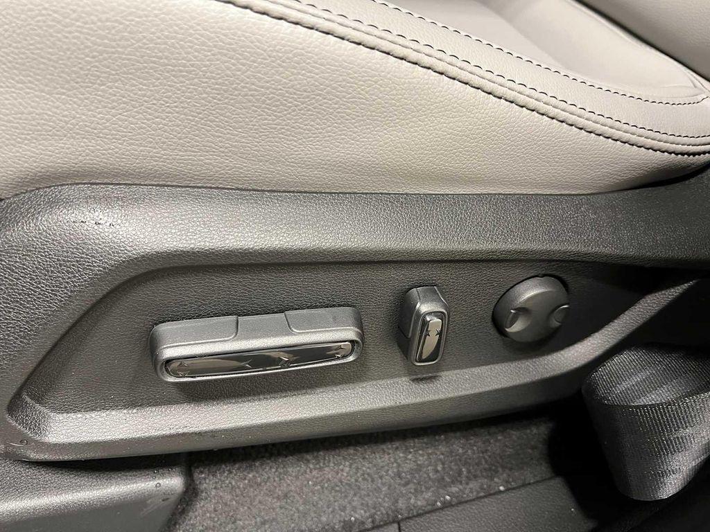 new 2025 Honda Pilot car, priced at $50,315