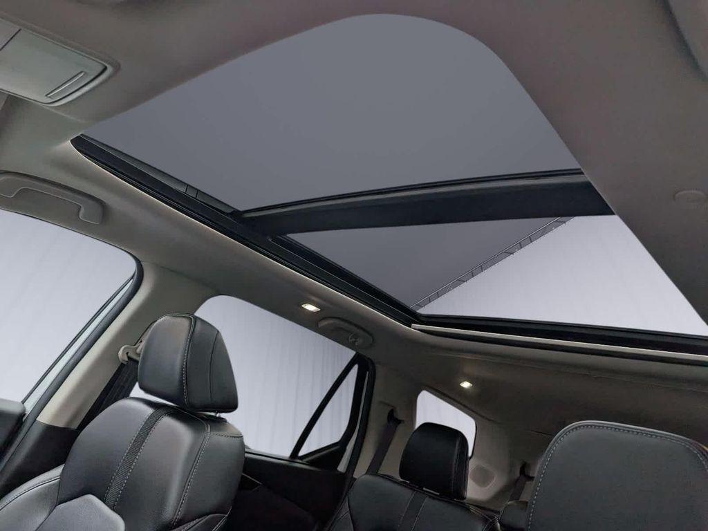 used 2025 Honda Pilot car, priced at $44,344