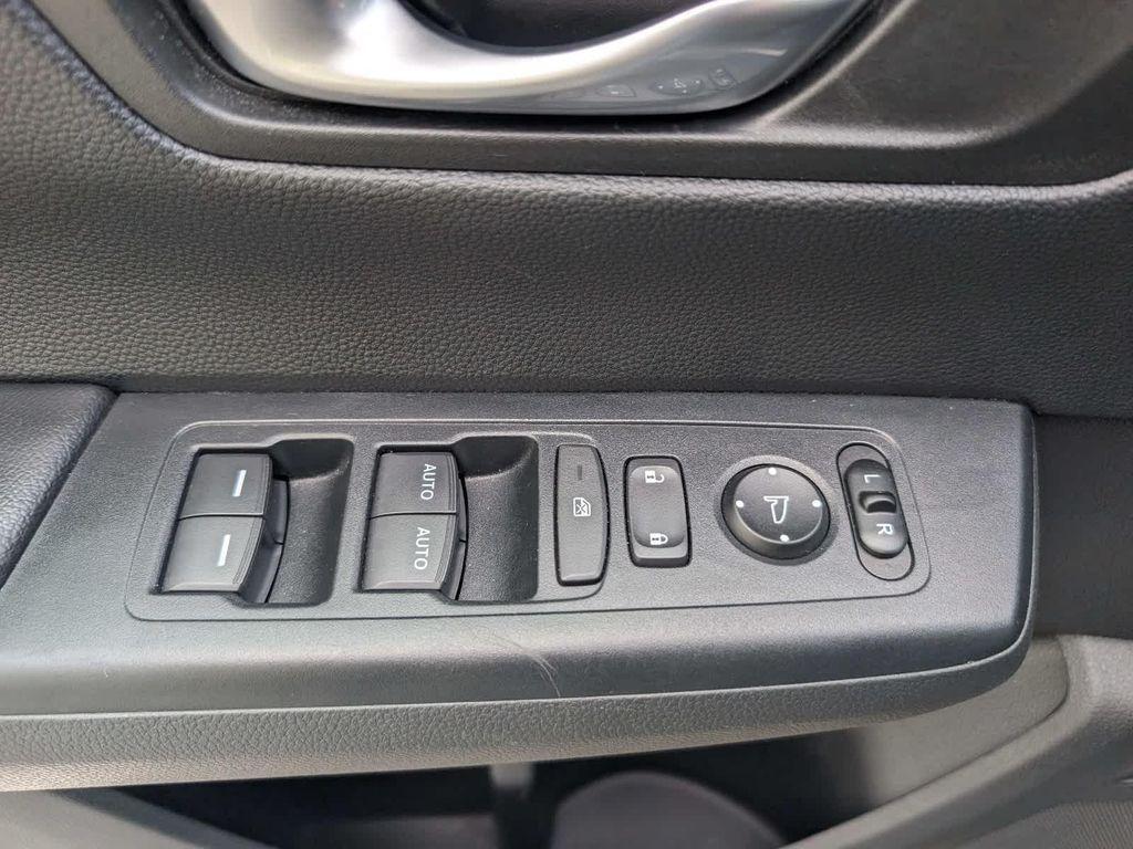 used 2024 Honda CR-V Hybrid car, priced at $32,638