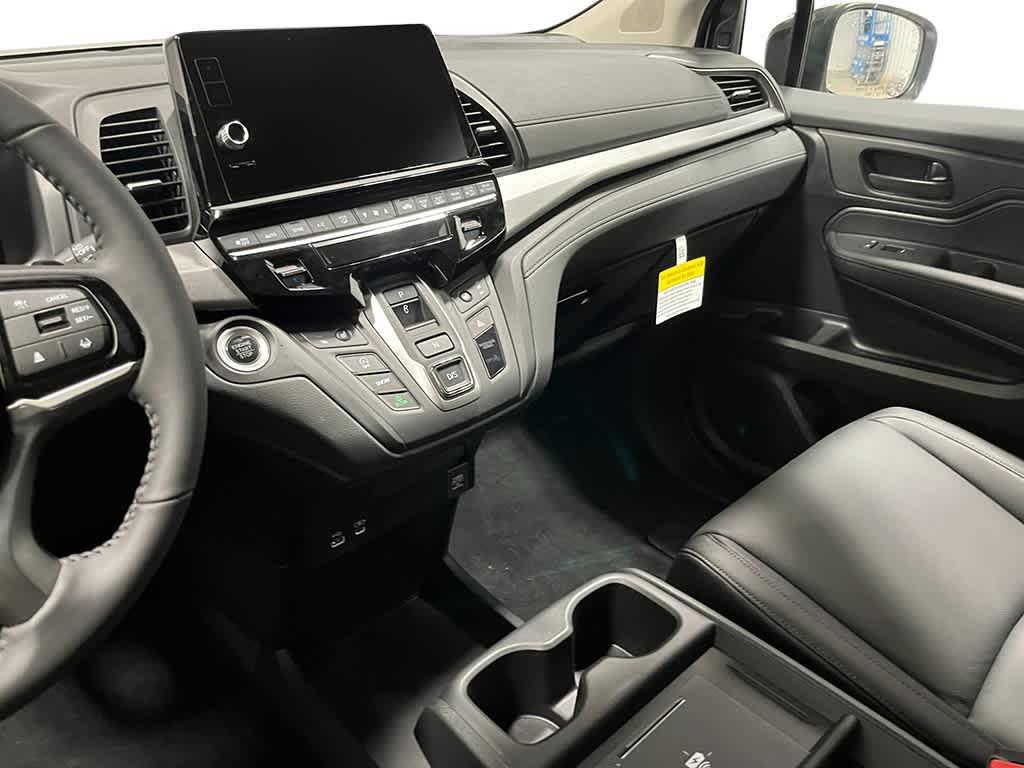 new 2026 Honda Odyssey car, priced at $45,544