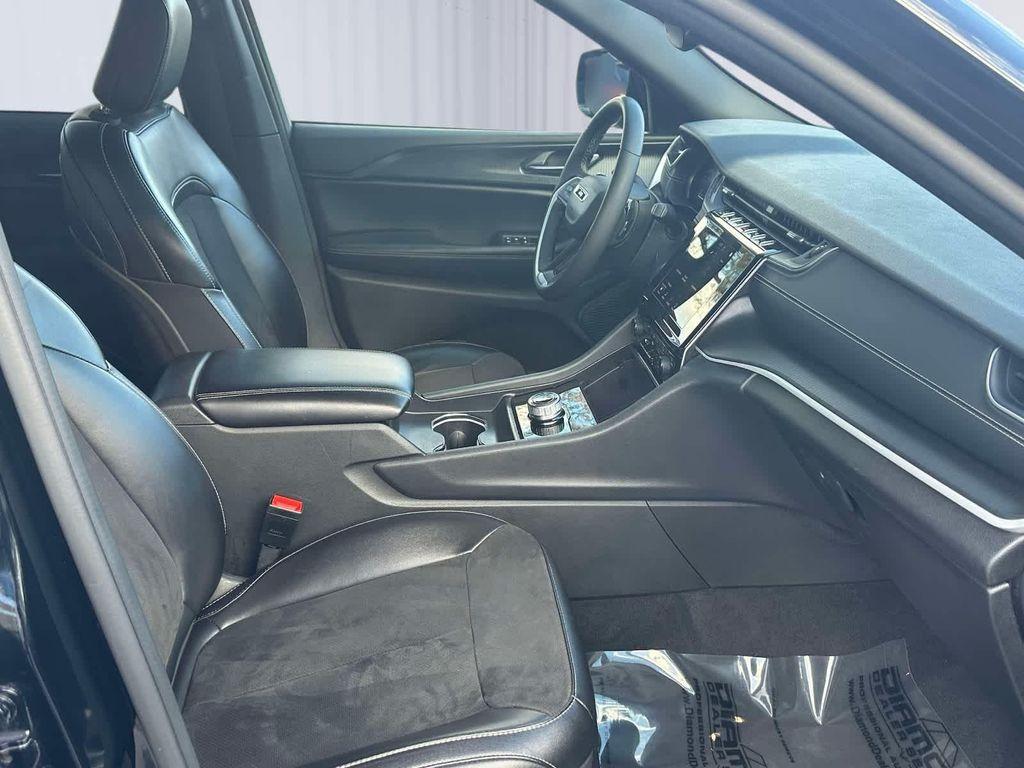 used 2023 Jeep Grand Cherokee car, priced at $26,900