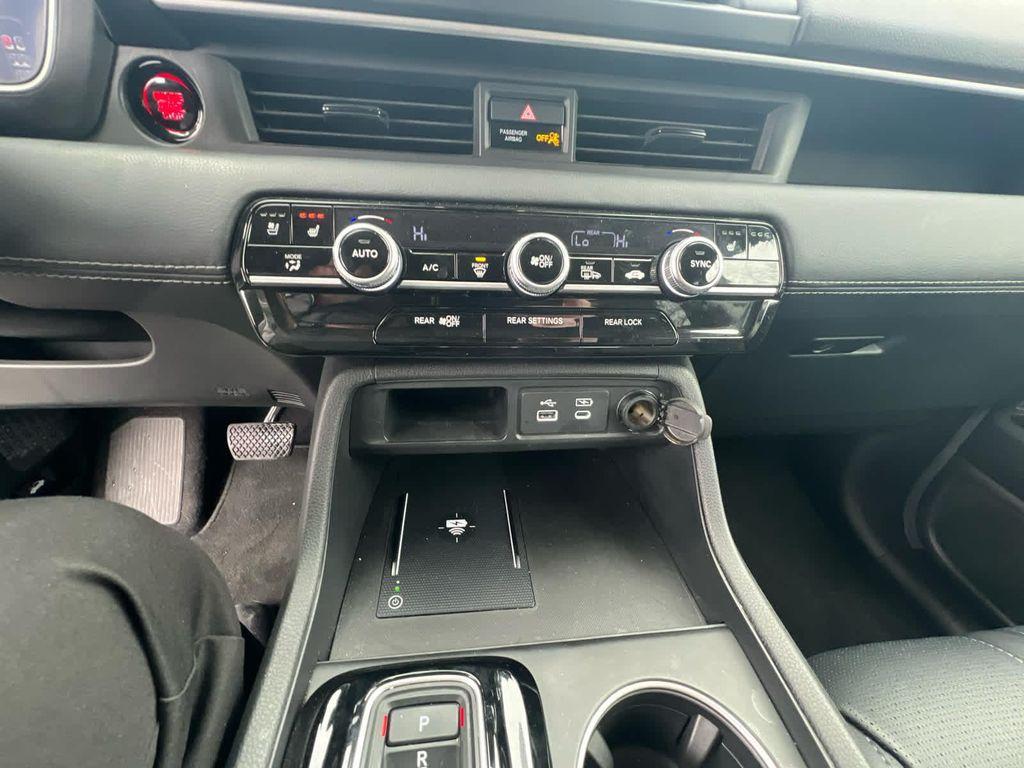 used 2025 Honda Pilot car, priced at $48,776