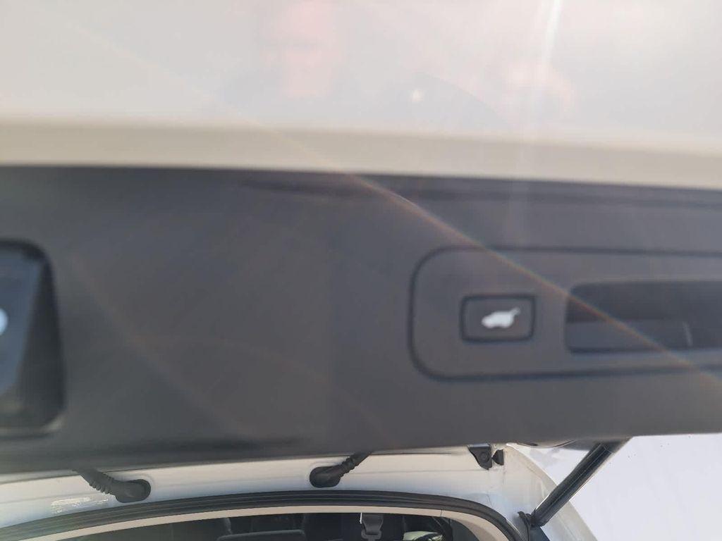 used 2025 Honda Pilot car, priced at $48,776