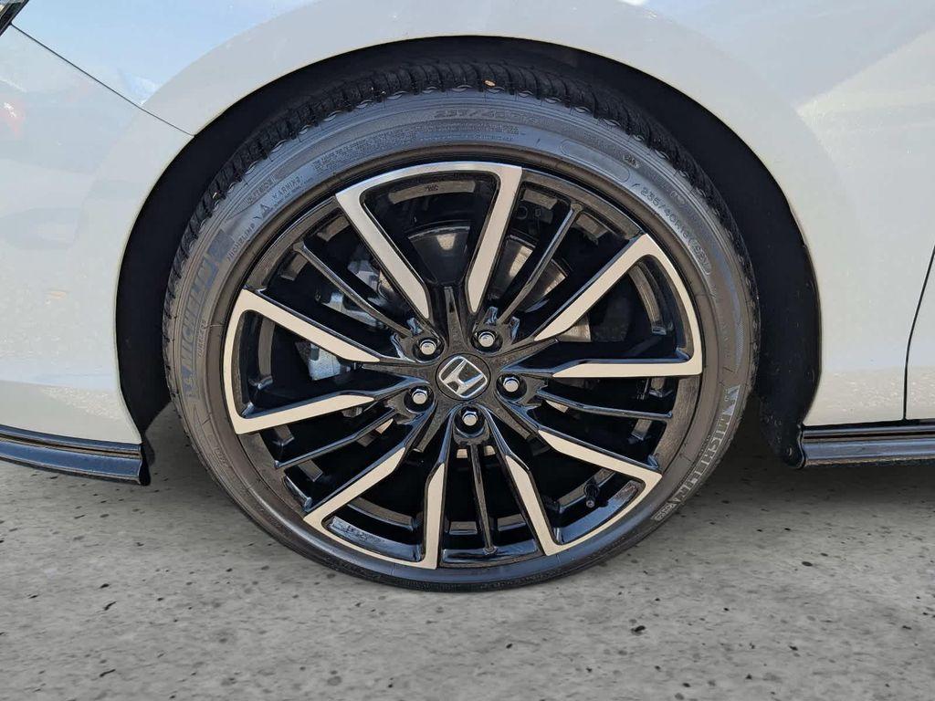 used 2025 Honda Accord Hybrid car, priced at $33,906