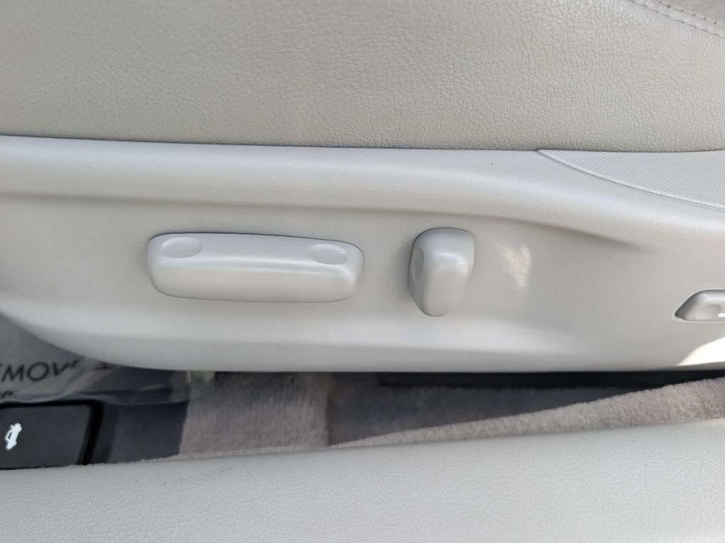 used 2009 Toyota Camry Hybrid car, priced at $11,873