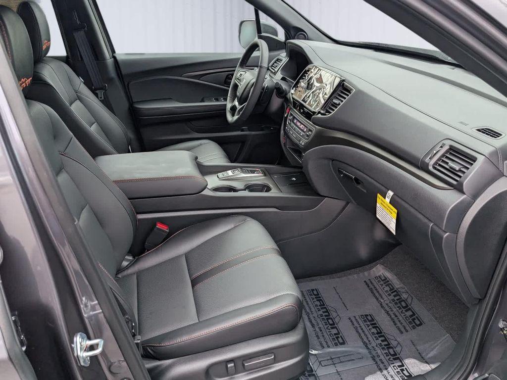 used 2025 Honda Ridgeline car, priced at $40,457