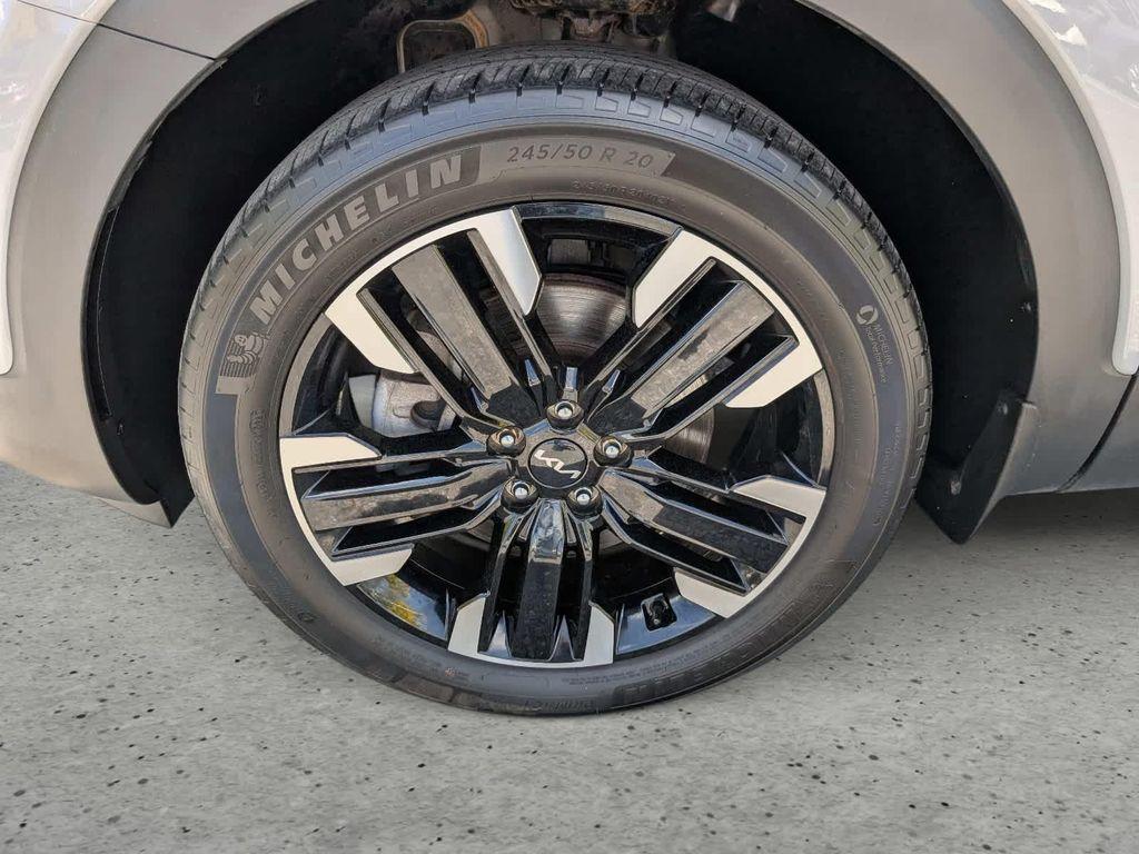 used 2023 Kia Telluride car, priced at $37,464