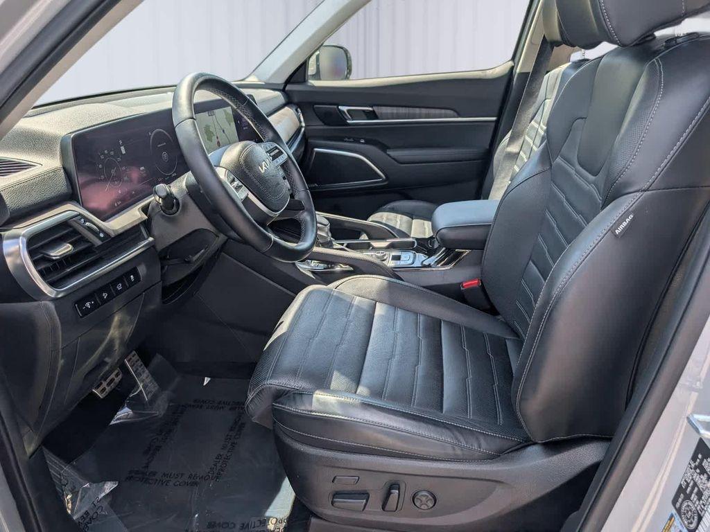 used 2023 Kia Telluride car, priced at $37,464
