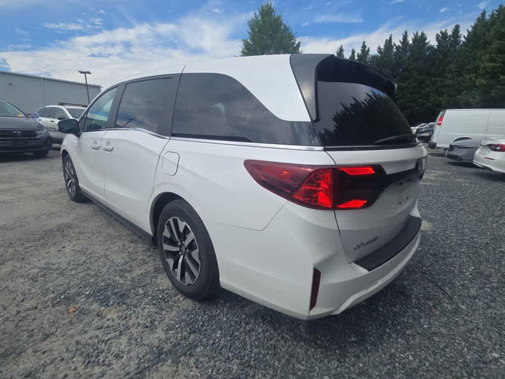 used 2025 Honda Odyssey car, priced at $35,463