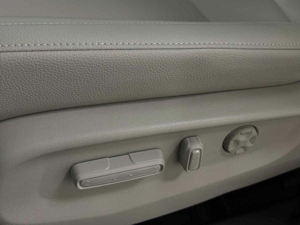 new 2026 Honda Odyssey car, priced at $41,911