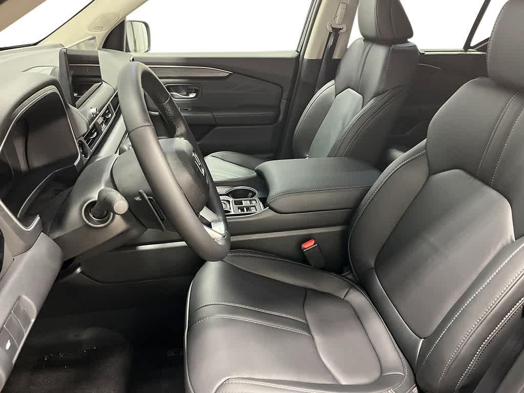 new 2026 Honda Pilot car, priced at $52,045