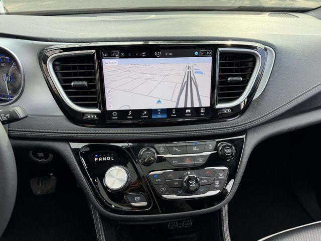 used 2025 Chrysler Pacifica car, priced at $35,990
