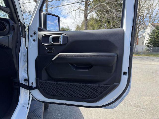 used 2022 Jeep Wrangler Unlimited car, priced at $34,480